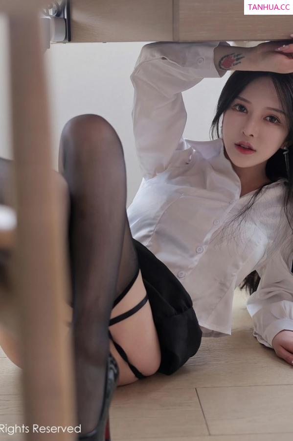 吴玉 玉兔miki [XiuRen]高清写真图 2023.05.30 No.6824 玉兔miki 黑丝美腿第38张图片